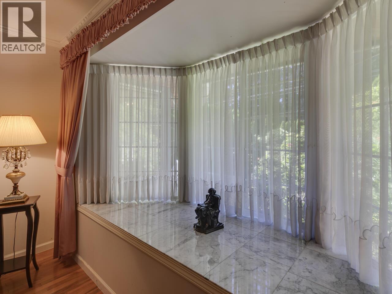 5755 Nancy Greene Way, North Vancouver, British Columbia  V7R 4W4 - Photo 16 - R3042038