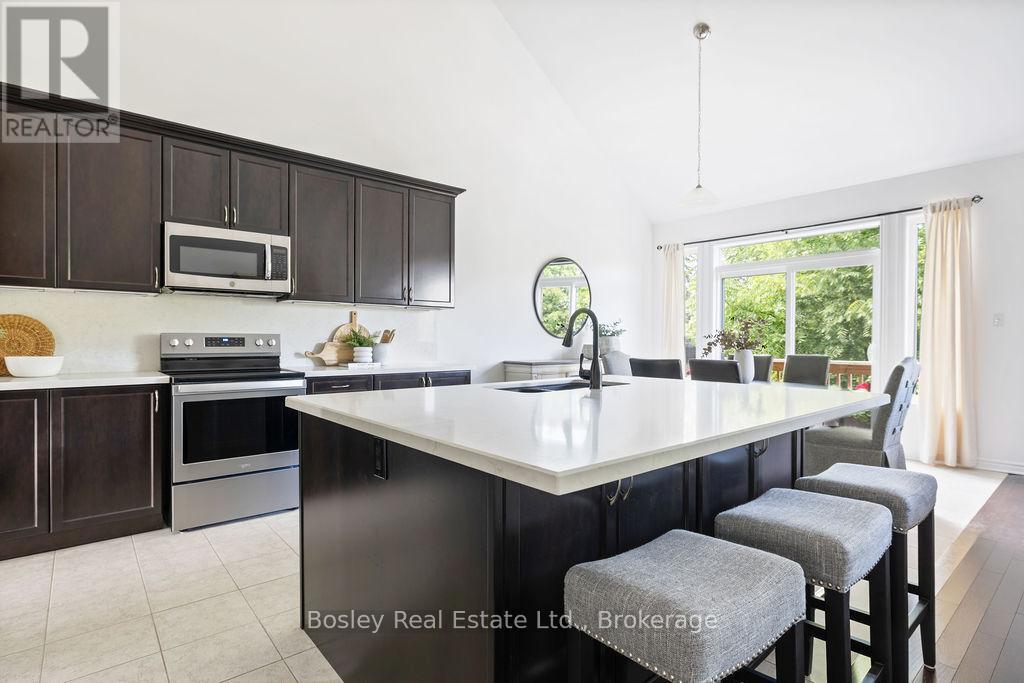 25 Mclean Avenue, Collingwood, Ontario L9Y 3V2 - Photo 15 - S12371410