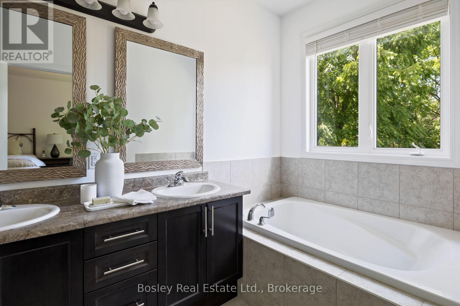 25 Mclean Avenue, Collingwood, Ontario L9Y 3V2 - Photo 28 - S12371410