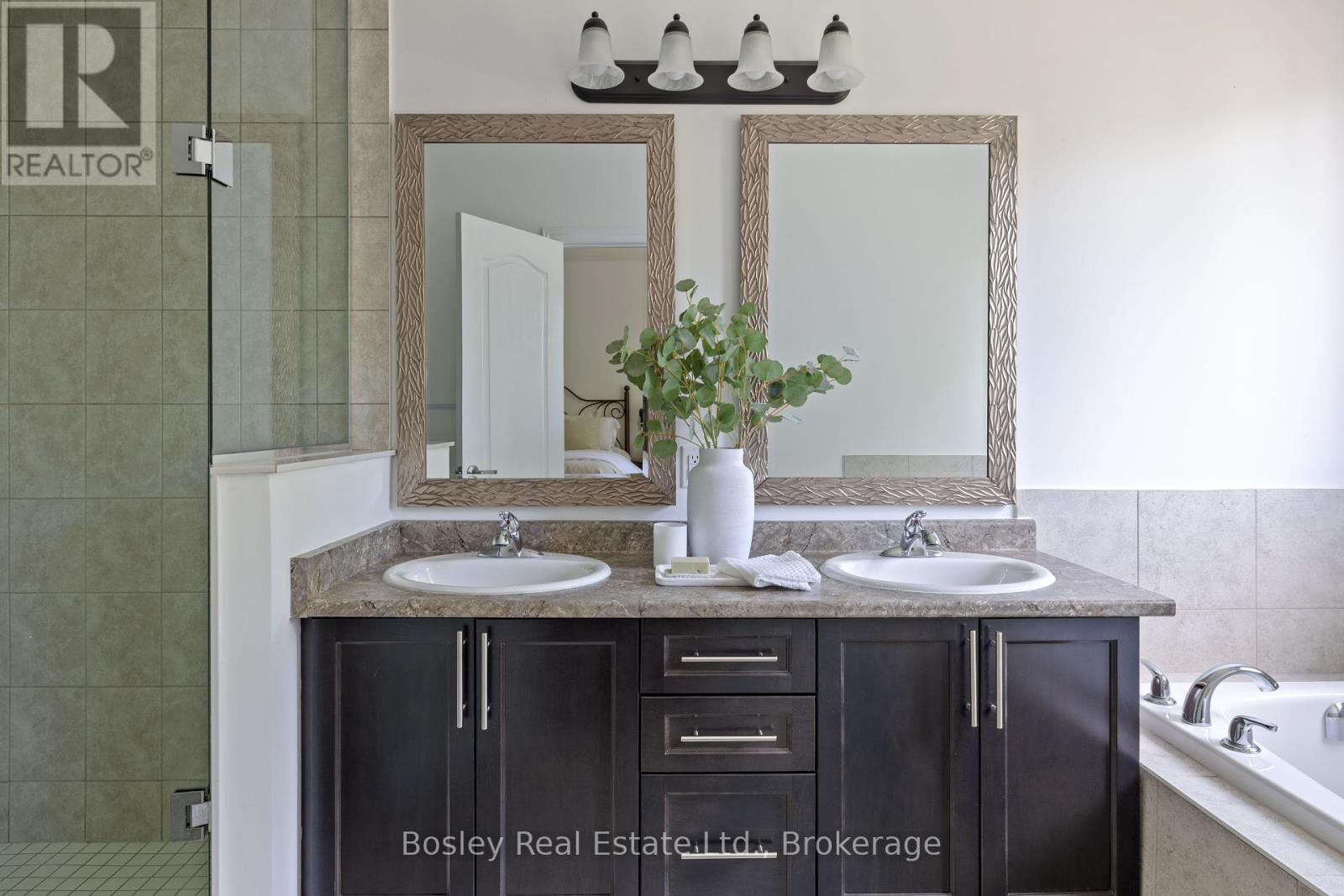 25 Mclean Avenue, Collingwood, Ontario L9Y 3V2 - Photo 27 - S12371410