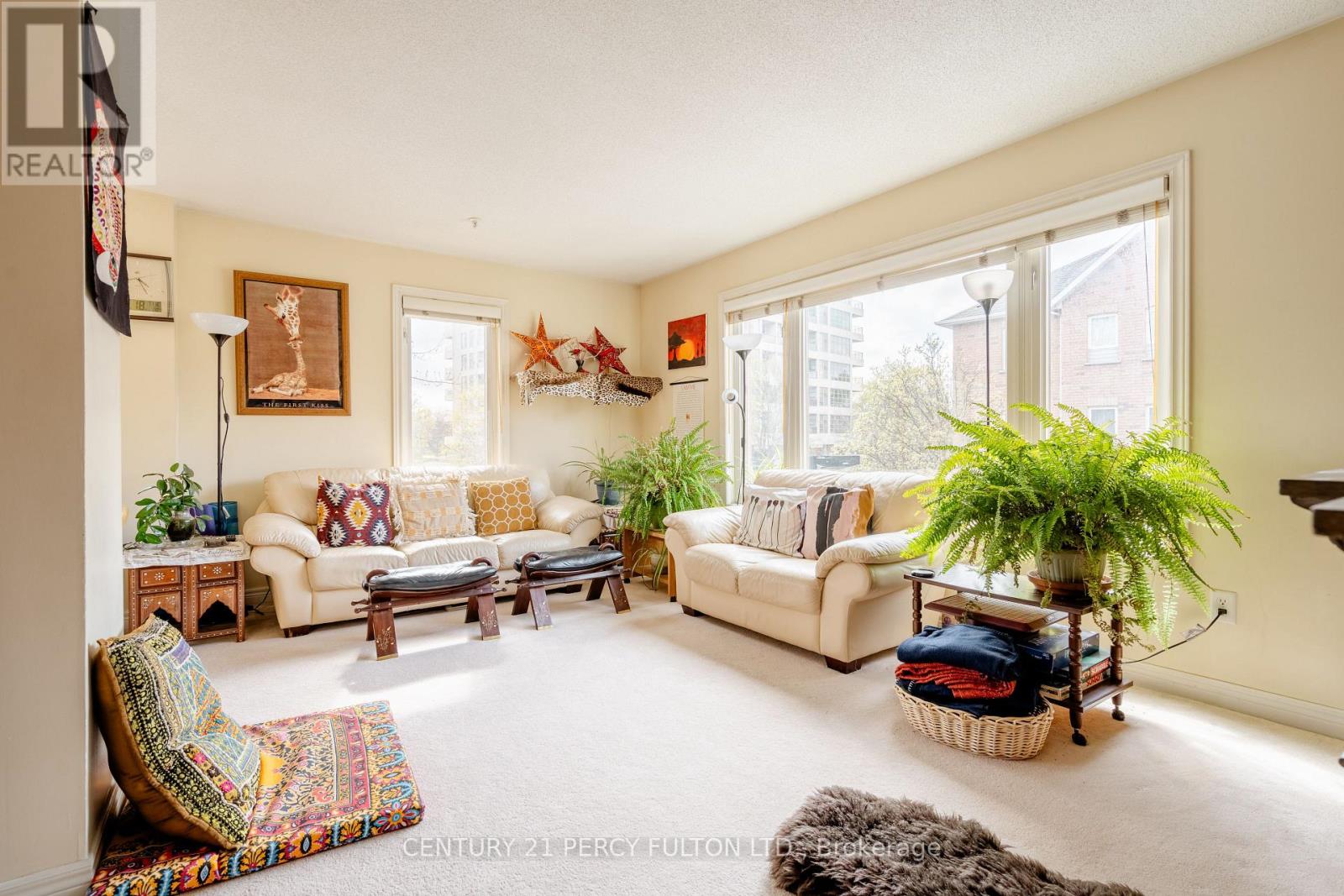 6A LEASIDE PARK DRIVE, Toronto, Ontario