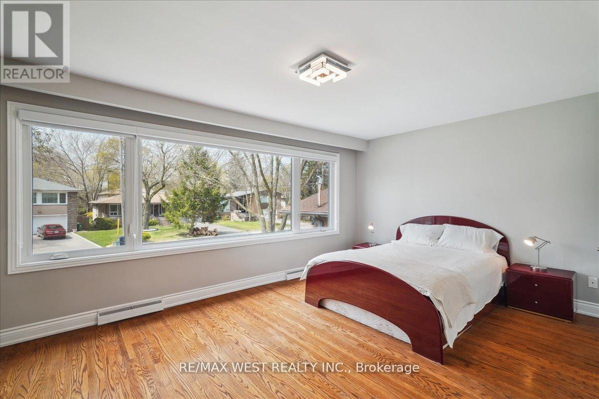 40 Arlstan Drive, Toronto, Ontario  M3H 4V9 - Photo 10 - C12375089
