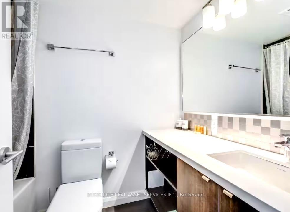 2917 - 155 Yorkville Avenue, Toronto, Ontario  M5R 0B4 - Photo 4 - C12375100