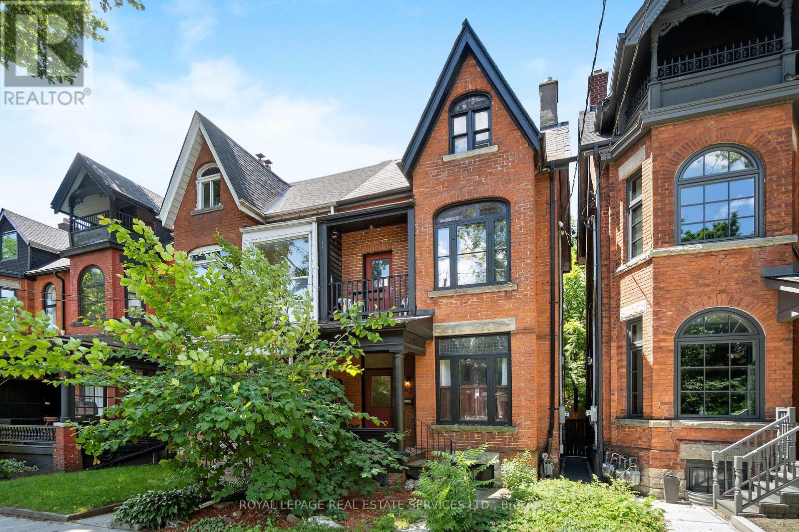 Property at 62 LAKEVIEW AVENUE image 1