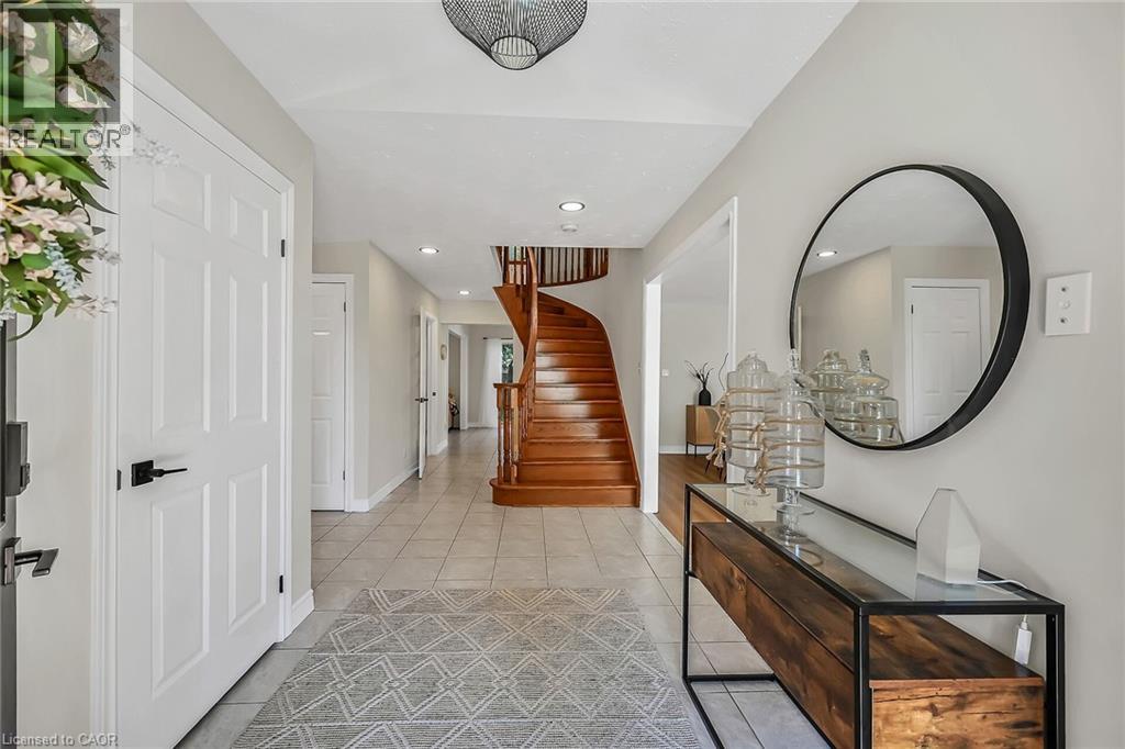 Property at 95 GATESTONE Drive image 5