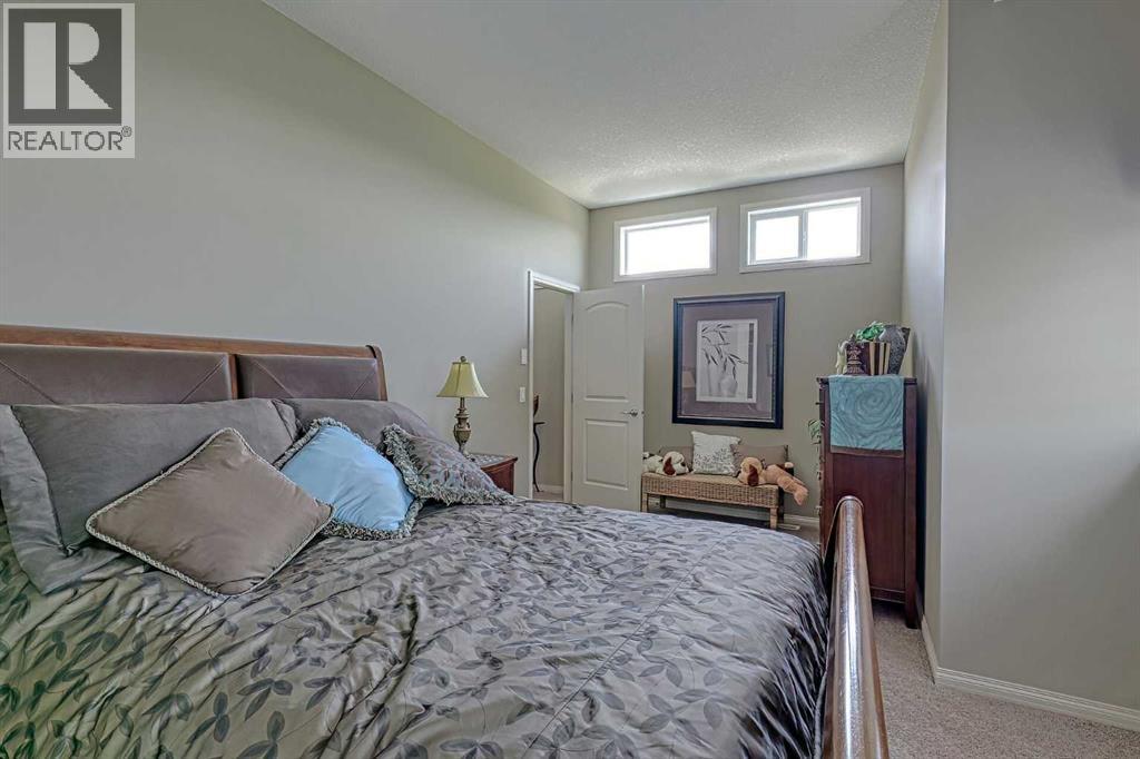 223 Sunset Square, Cochrane, Alberta  T4C 0H3 - Photo 30 - A2252718