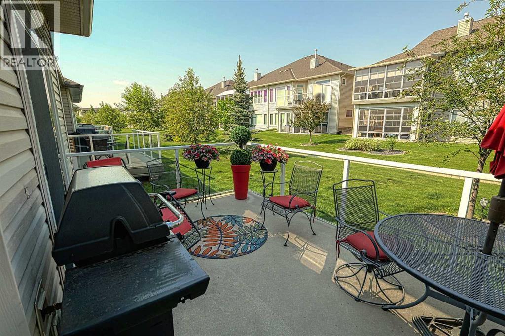 223 Sunset Square, Cochrane, Alberta  T4C 0H3 - Photo 35 - A2252718