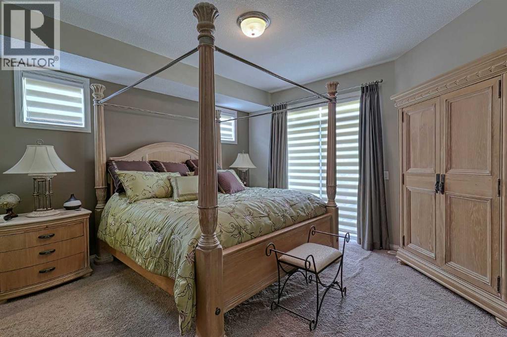 223 Sunset Square, Cochrane, Alberta  T4C 0H3 - Photo 13 - A2252718