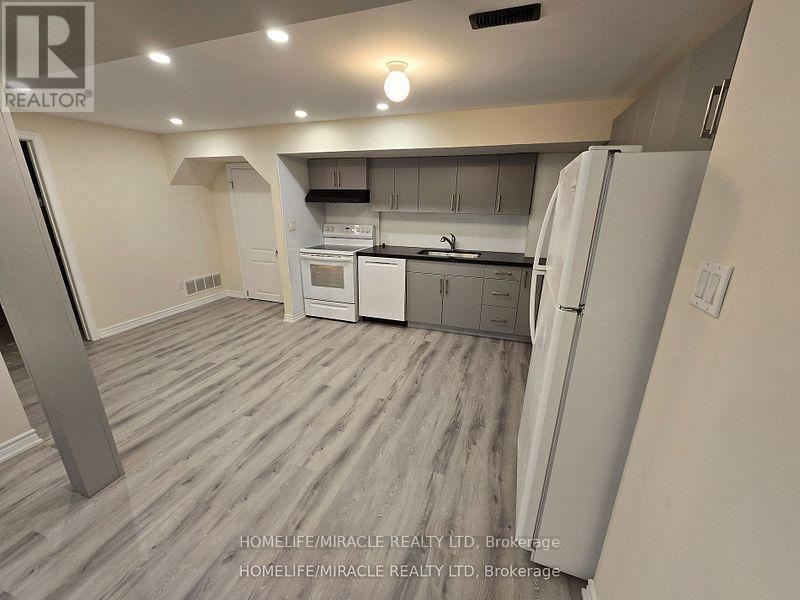 1 Silverado Trail, Vaughan, Ontario  L4H 1V7 - Photo 3 - N12374962