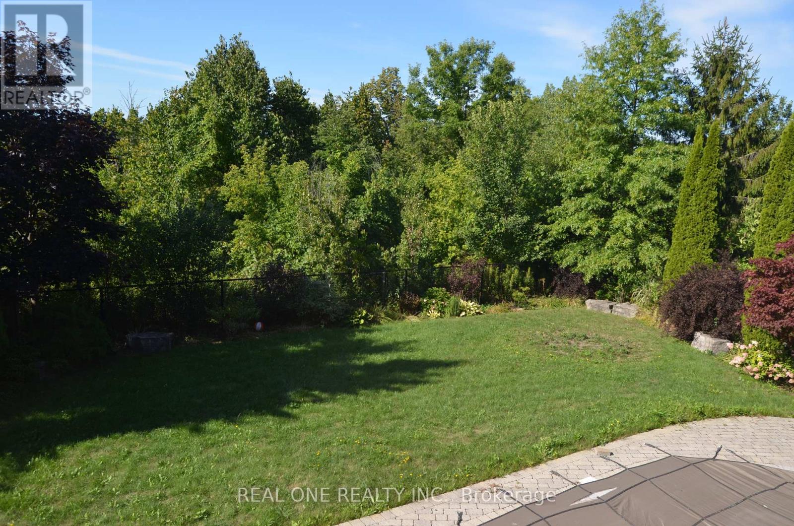 83 Townwood Drive, Richmond Hill, Ontario  L4E 4T2 - Photo 21 - N12374972