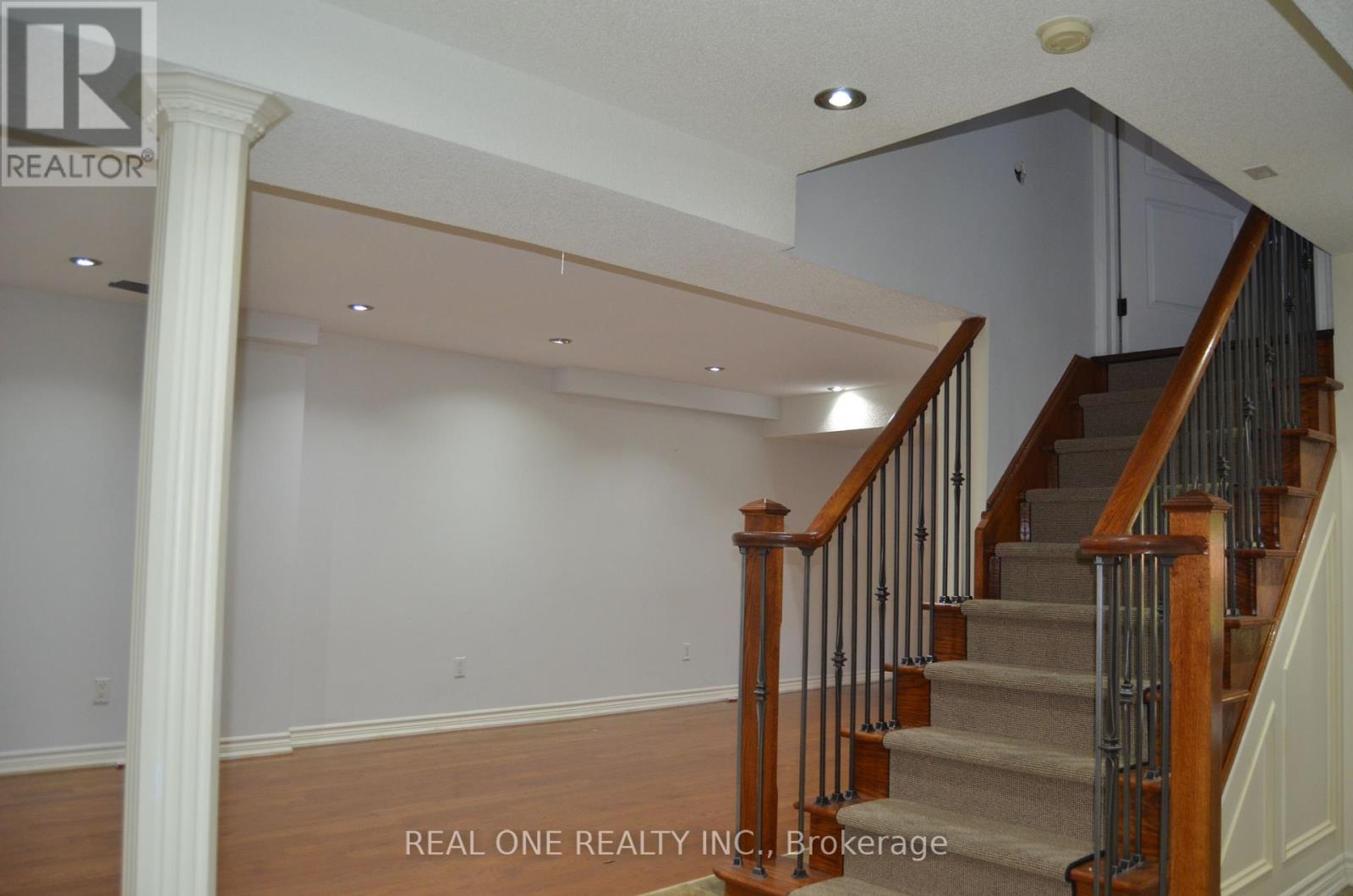 83 Townwood Drive, Richmond Hill, Ontario  L4E 4T2 - Photo 38 - N12374972