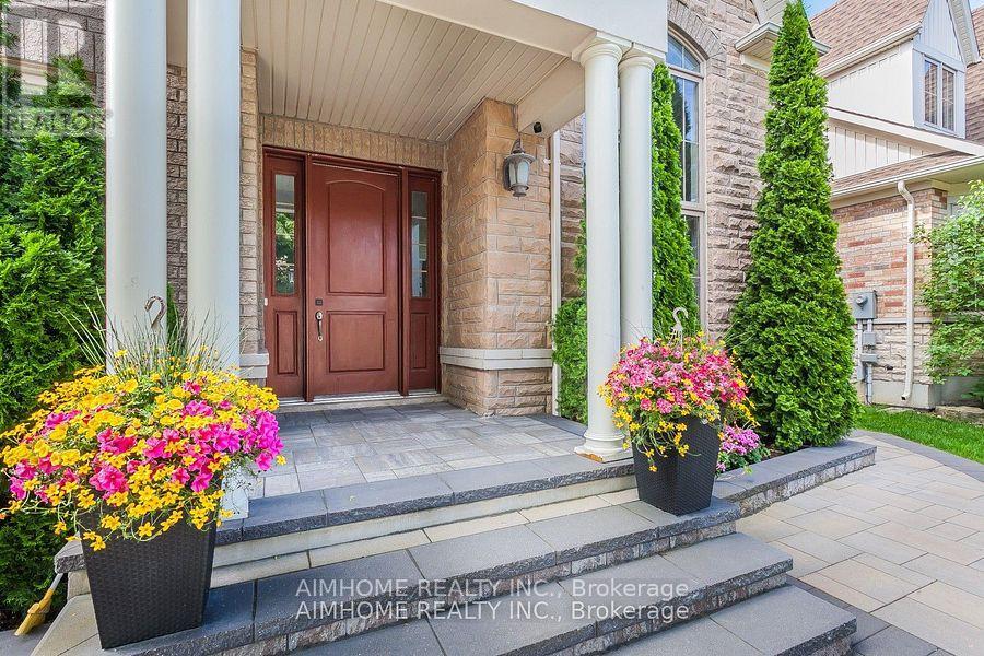 107 Monkhouse Road, Markham, Ontario  L6E 2A6 - Photo 2 - N12375064