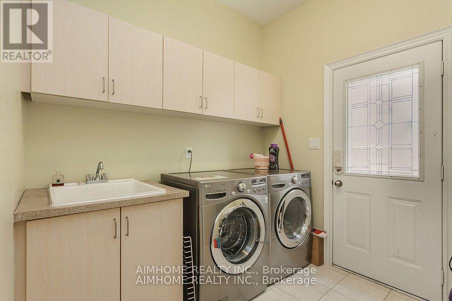 107 Monkhouse Road, Markham, Ontario  L6E 2A6 - Photo 29 - N12375064