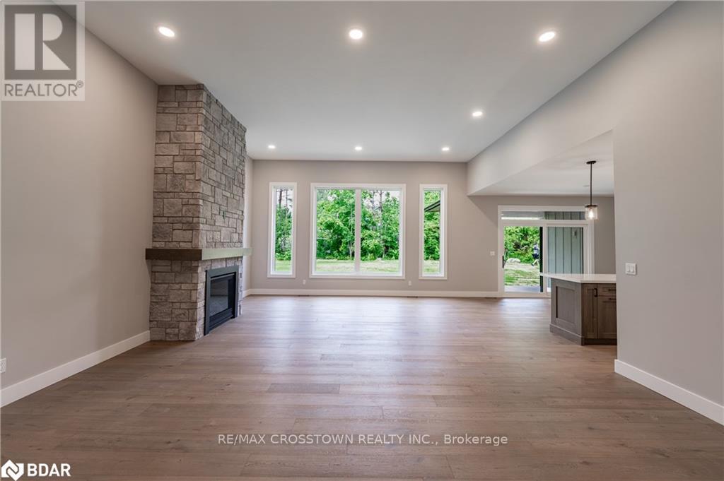 32 Alpine Way, Oro-Medonte (Horseshoe Valley), Ontario  L0L 2L0 - Photo 6 - S12375066