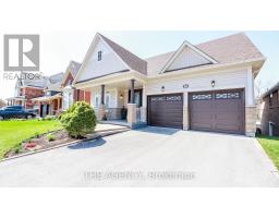 26 REGALIA WAY, Barrie, Ontario