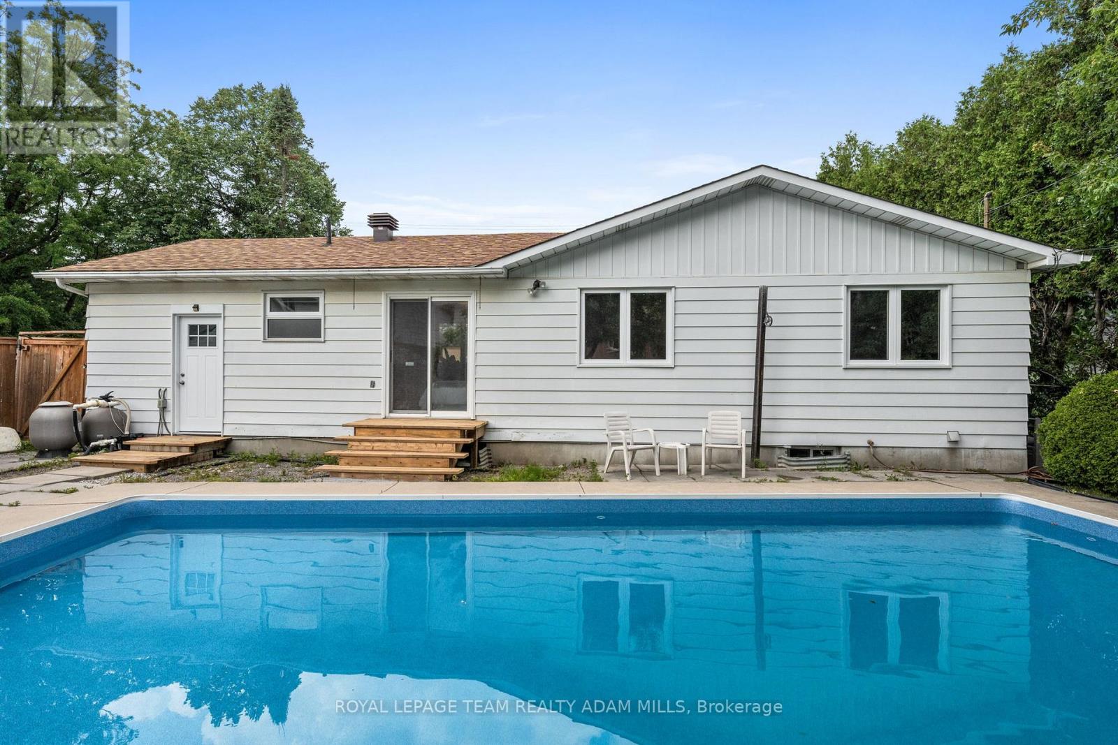 968 Walkley Road, Ottawa, Ontario  K1V 6R3 - Photo 39 - X12375194