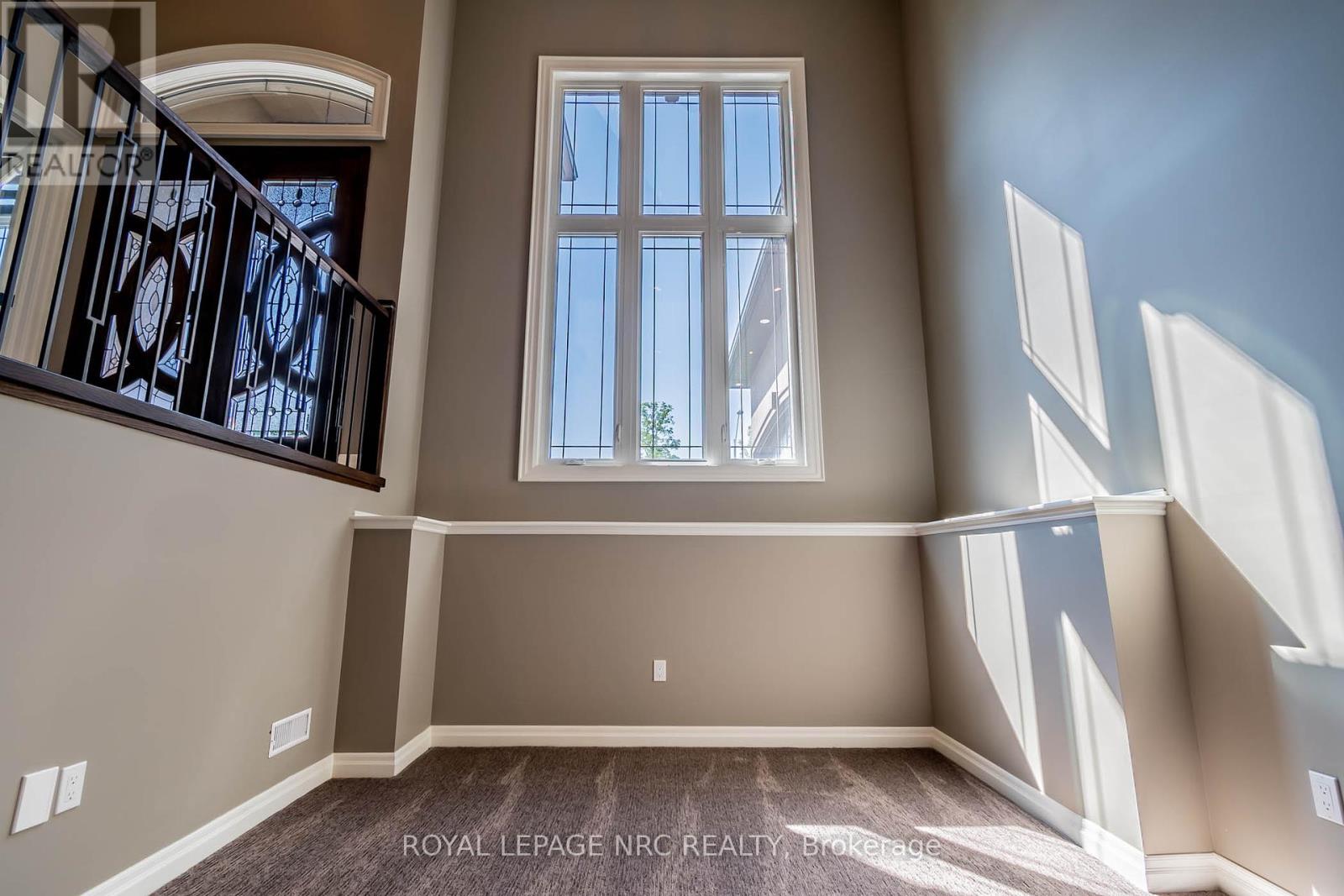 713 Clarence Street, Port Colborne, Ontario  L3K 6B8 - Photo 31 - X12375176