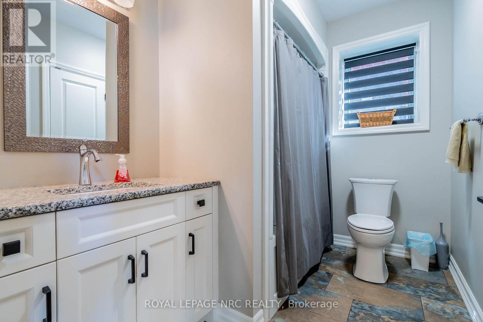 713 Clarence Street, Port Colborne, Ontario  L3K 6B8 - Photo 33 - X12375176