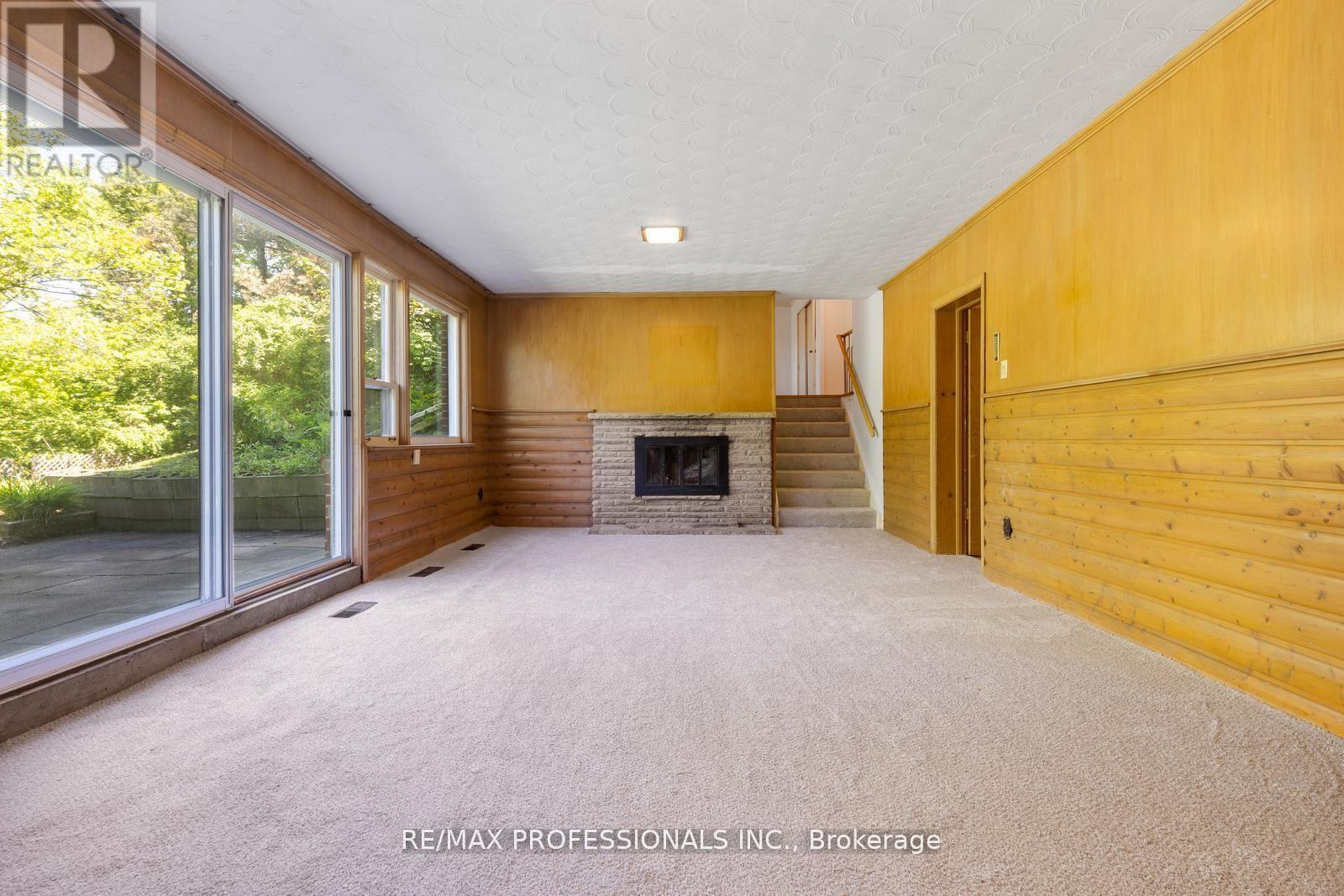 8 Glendarling Road, Toronto, Ontario  M9A 4G2 - Photo 25 - W12375054