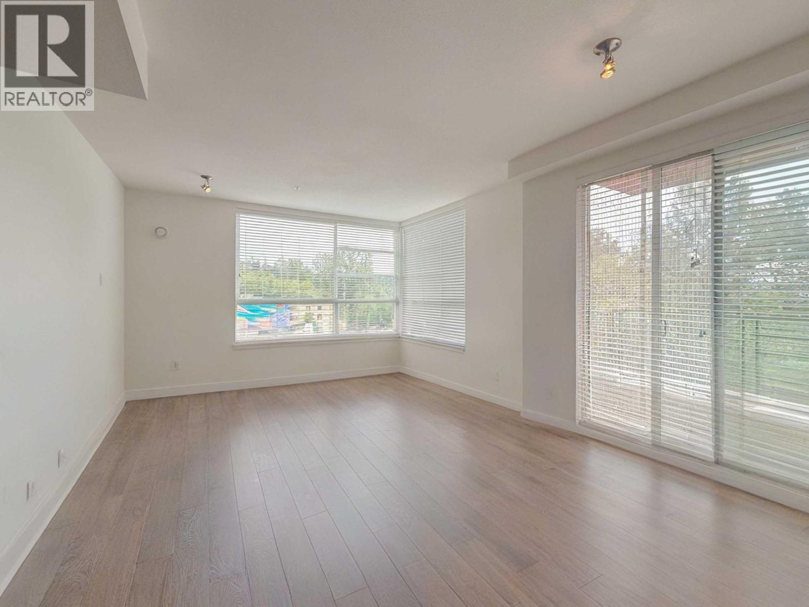 Property at 524 723 W 3RD STREET image 4