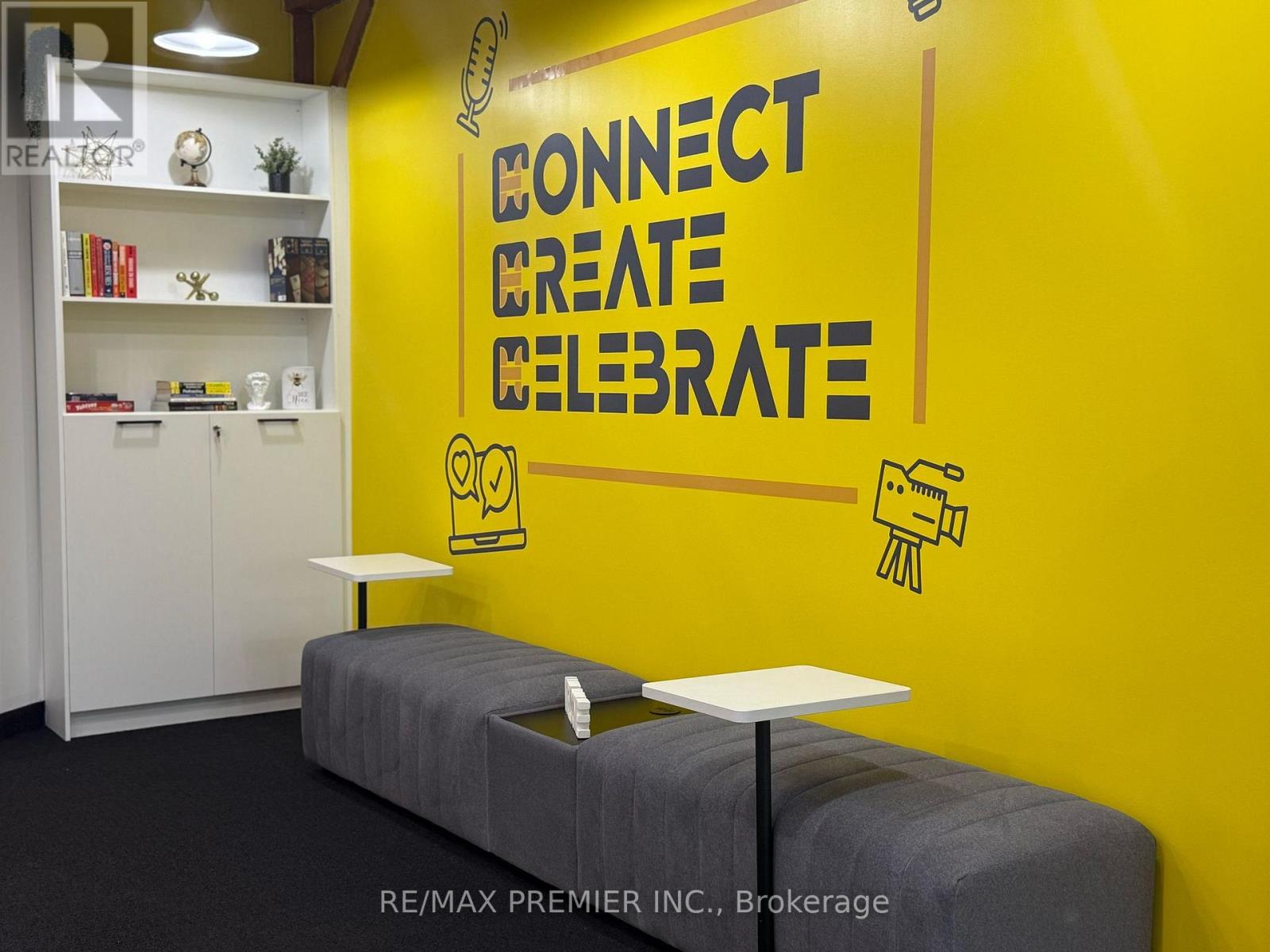 Unknown Address, ,     - Photo 21 - X12375010