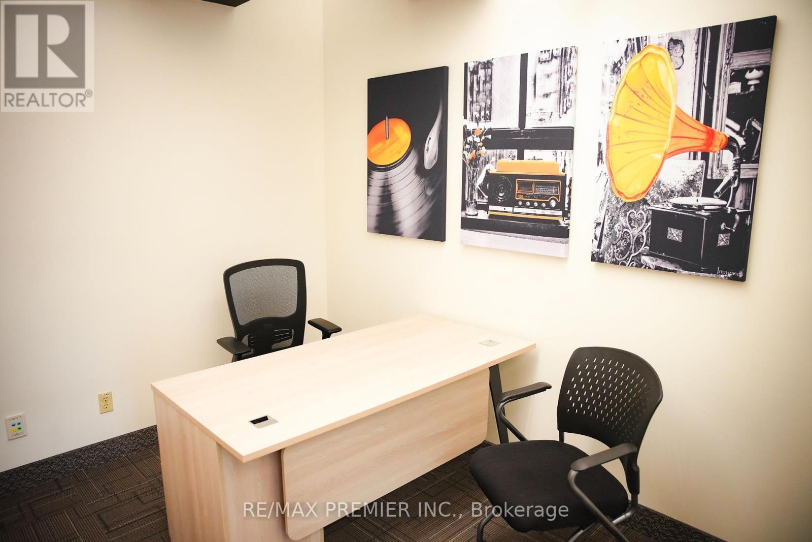 Unknown Address, ,     - Photo 25 - X12375010