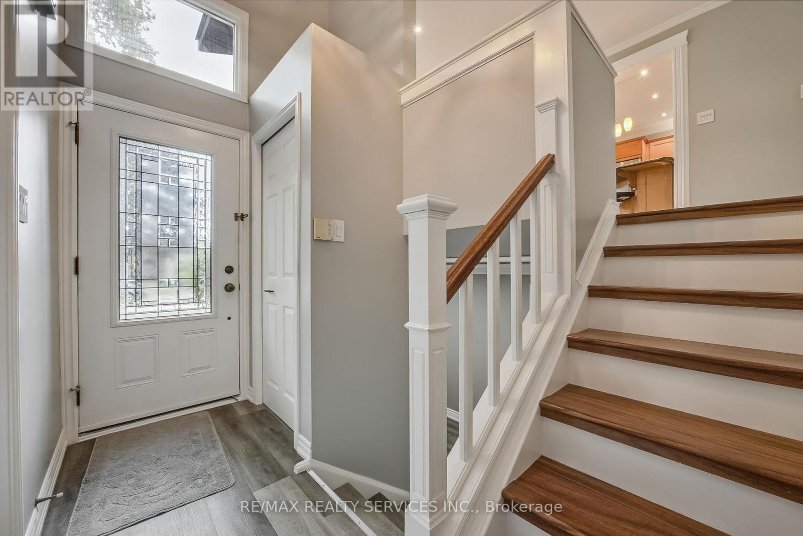 Property at 67 WESTBURY CRESCENT image 4