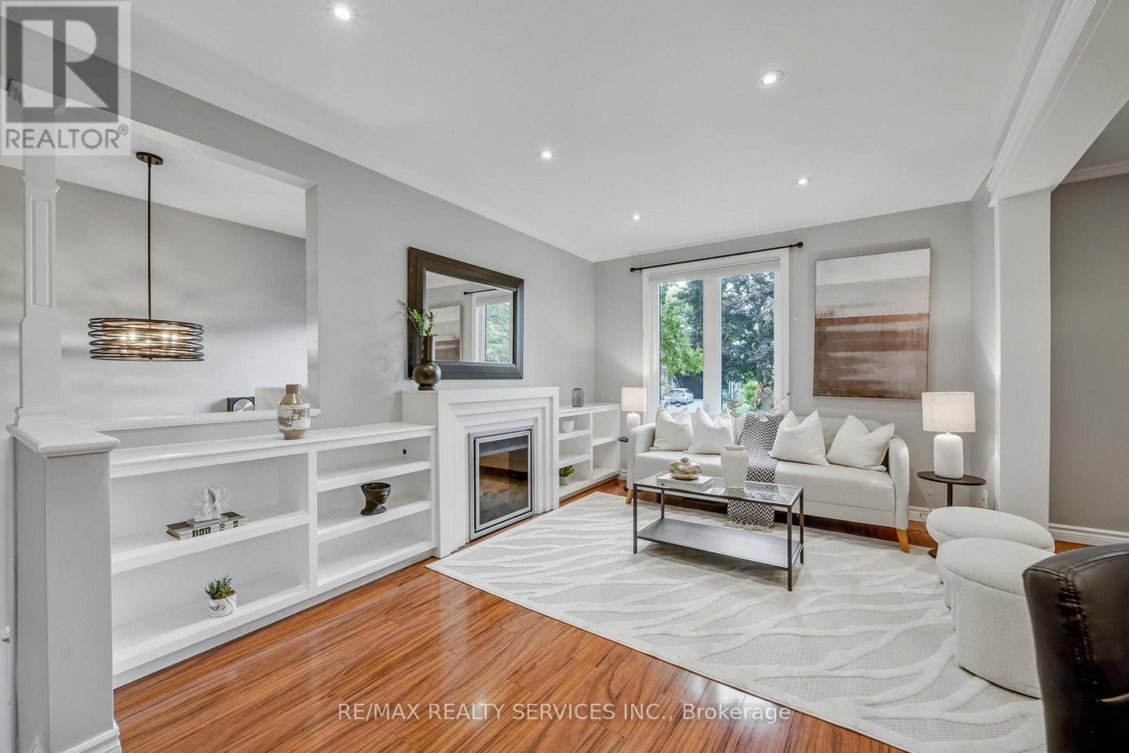 Property at 67 WESTBURY CRESCENT image 5