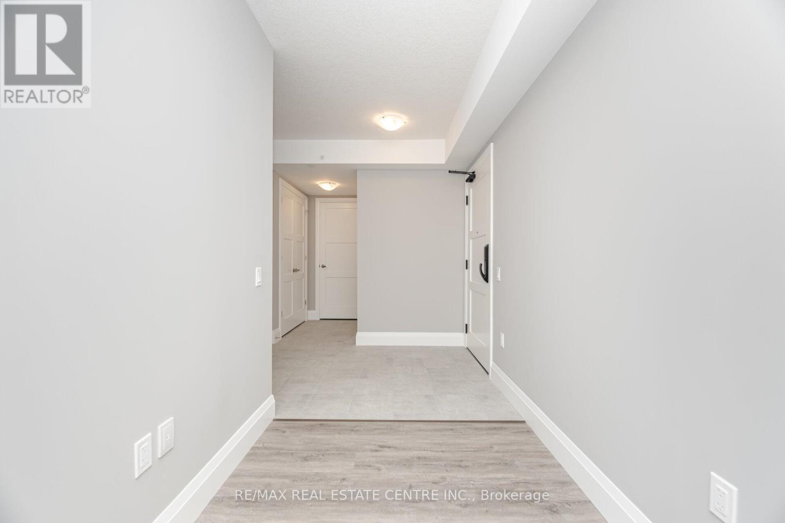 1002 - 93 Arthur Street South S, Guelph, Ontario  N1E 0T3 - Photo 21 - X12375075