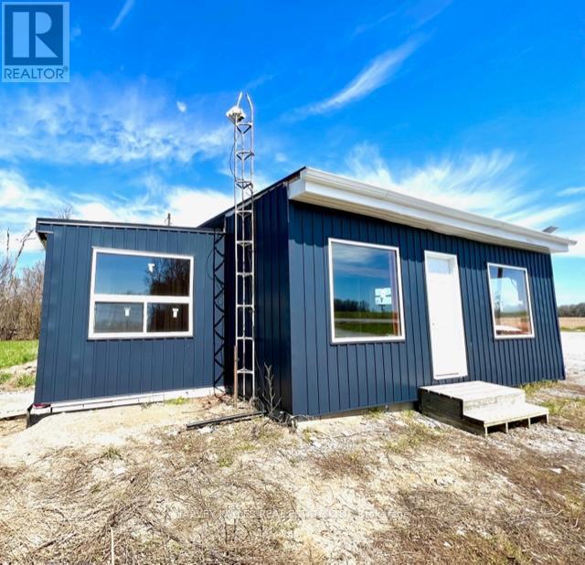 11 Melville Road, Prince Edward County, Ontario  K0K 1T0 - Photo 5 - X12373016