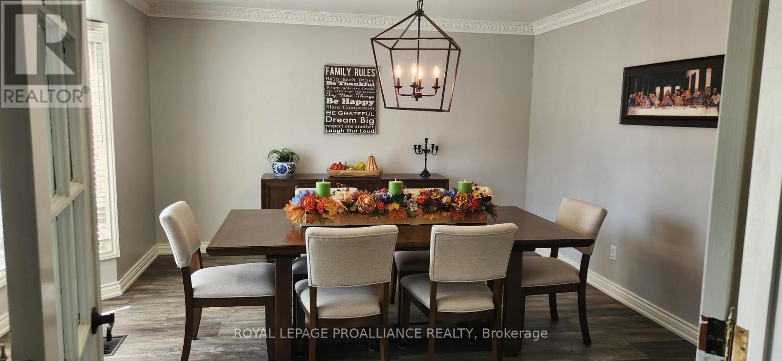 20 Hope Crescent, Belleville (Belleville Ward), Ontario  K8P 4S2 - Photo 15 - X12209173