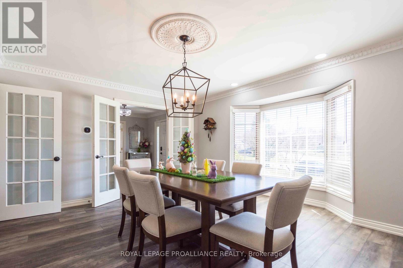 20 Hope Crescent, Belleville (Belleville Ward), Ontario  K8P 4S2 - Photo 17 - X12209173