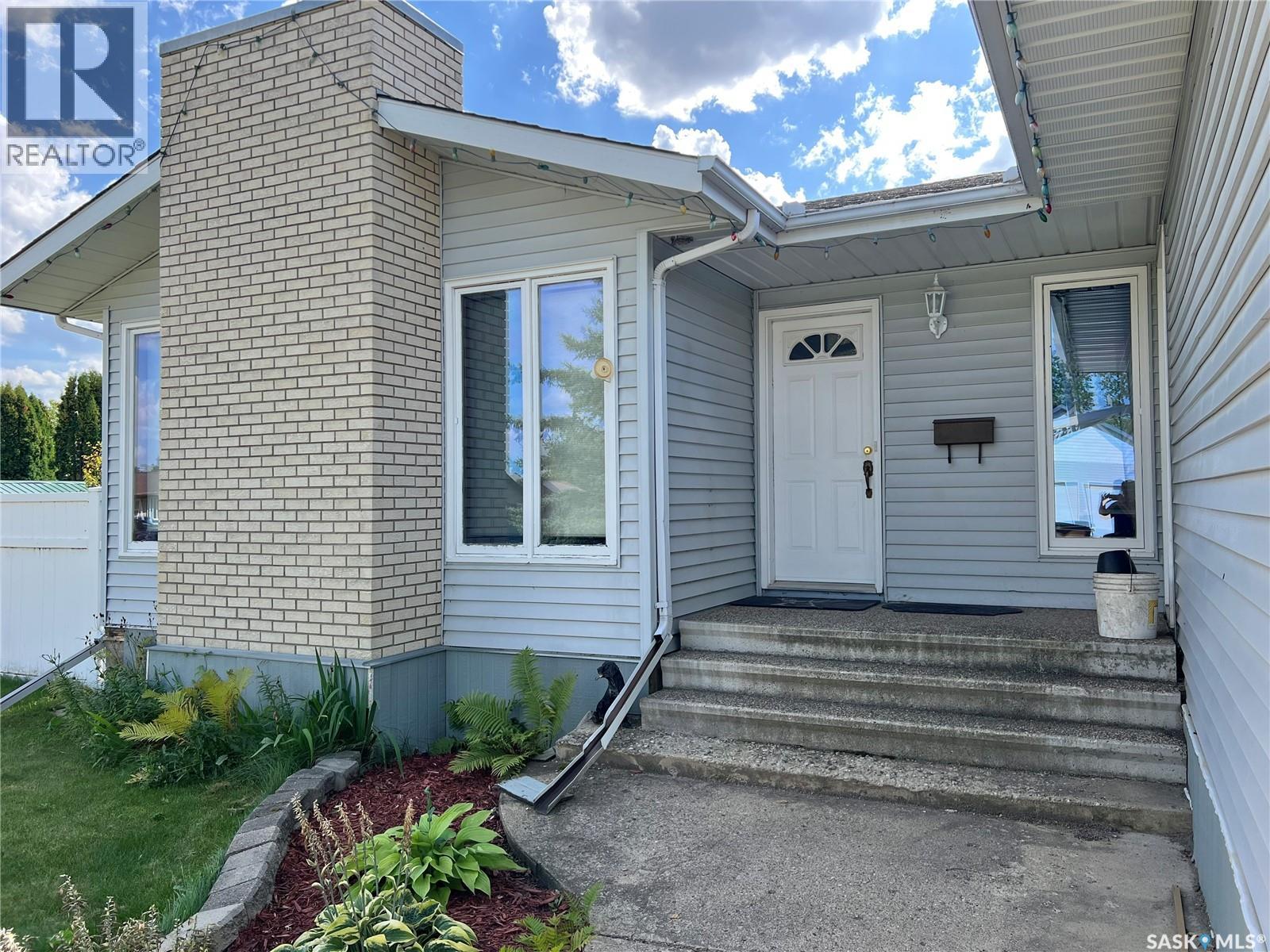 10 Birch Street, Porcupine Plain, Saskatchewan  S0E 1H0 - Photo 3 - SK014649