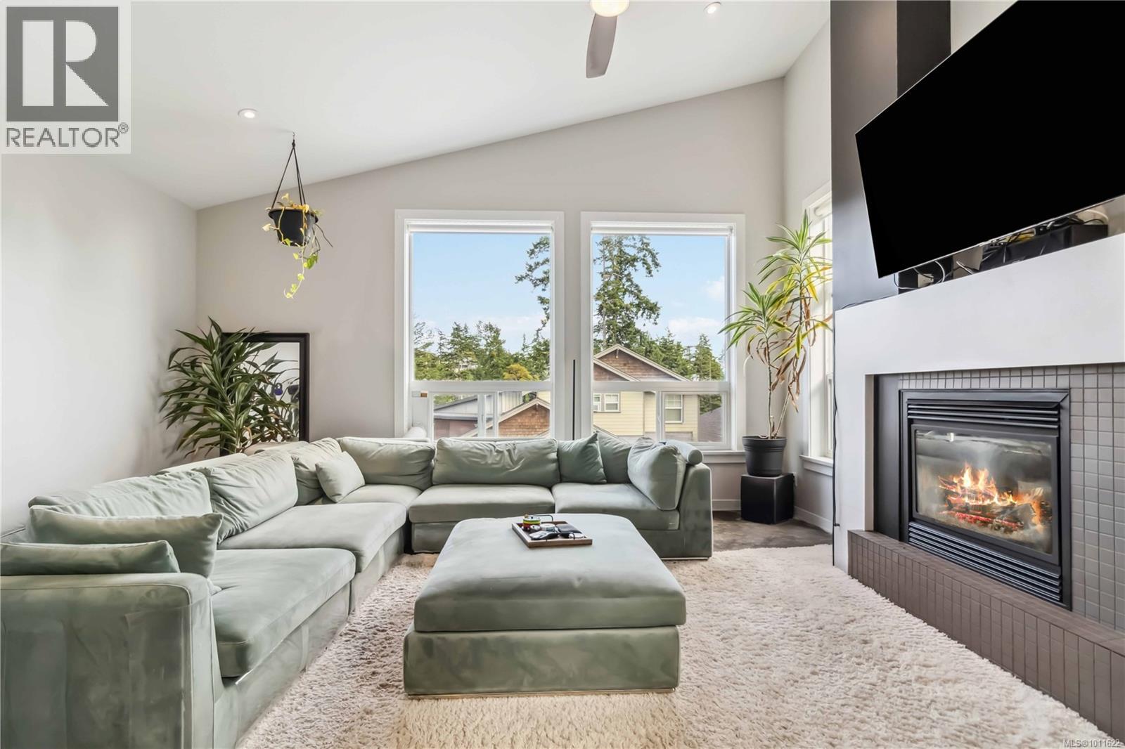 Property at 936 Aqua Crt image 1