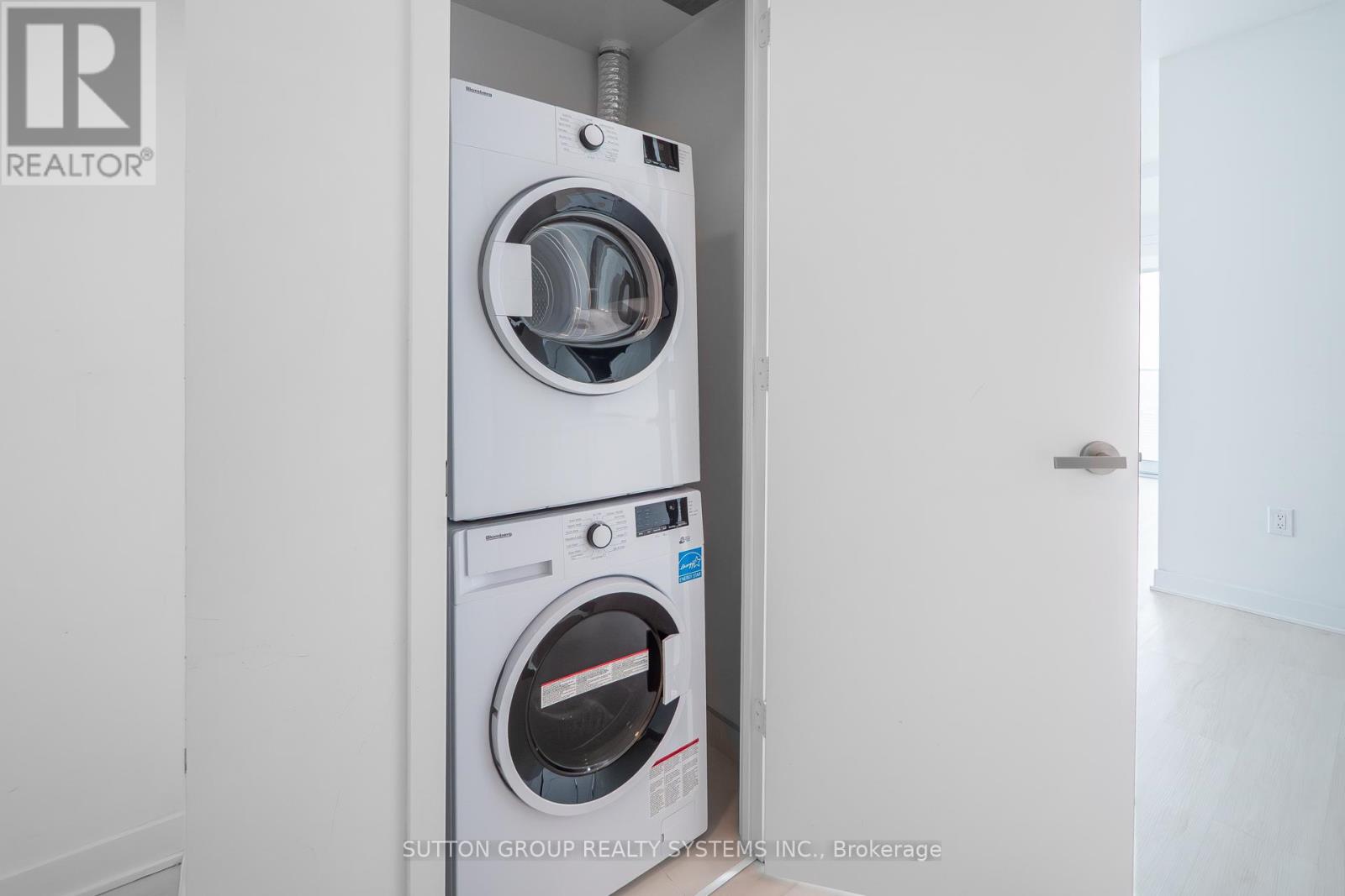 4710 - 3900 Confederation Parkway, Mississauga, Ontario  L5B 0M3 - Photo 36 - W12365209