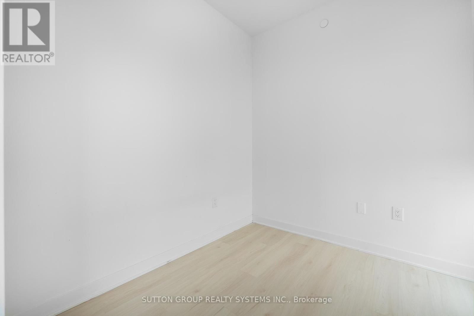 4710 - 3900 Confederation Parkway, Mississauga, Ontario  L5B 0M3 - Photo 33 - W12365209