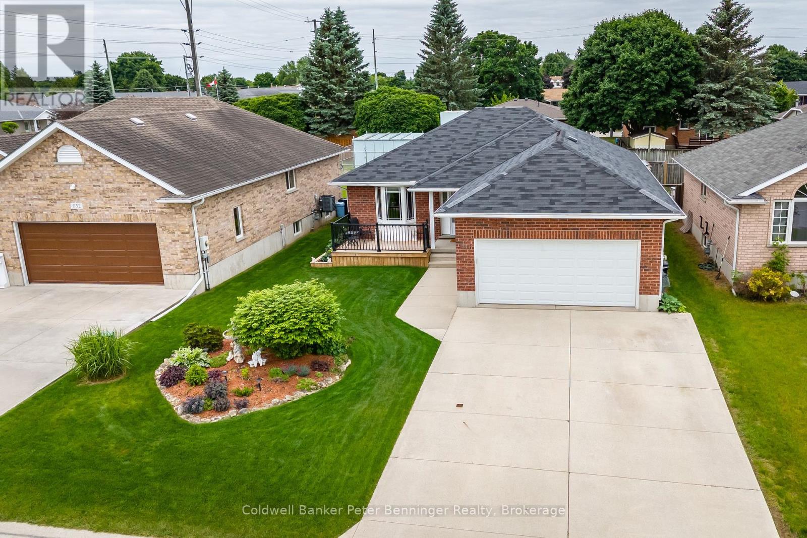 636 22nd Avenue, Hanover, Ontario  N4N 3W7 - Photo 3 - X12120905