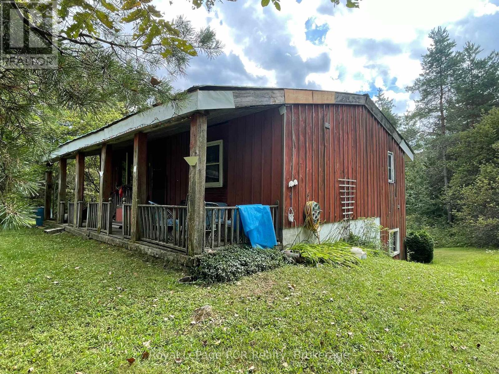 585250 Sideroad 10 A, Grey Highlands, Ontario  N0C 1H0 - Photo 2 - X12234816