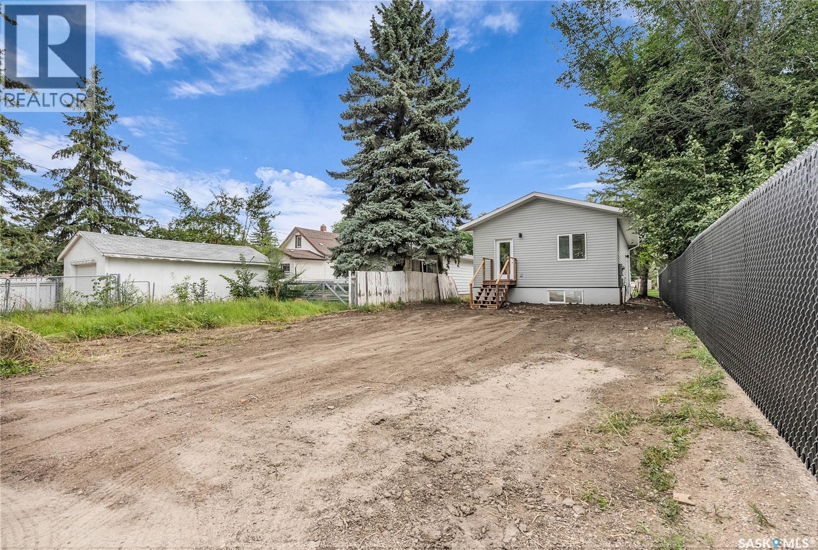 1631 C Avenue N, Saskatoon, Saskatchewan  S7L 1L4 - Photo 29 - SK017194