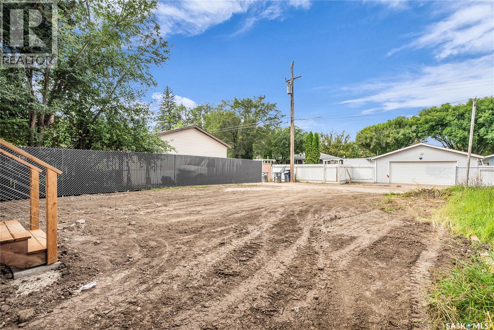 1631 C Avenue N, Saskatoon, Saskatchewan  S7L 1L4 - Photo 33 - SK017194