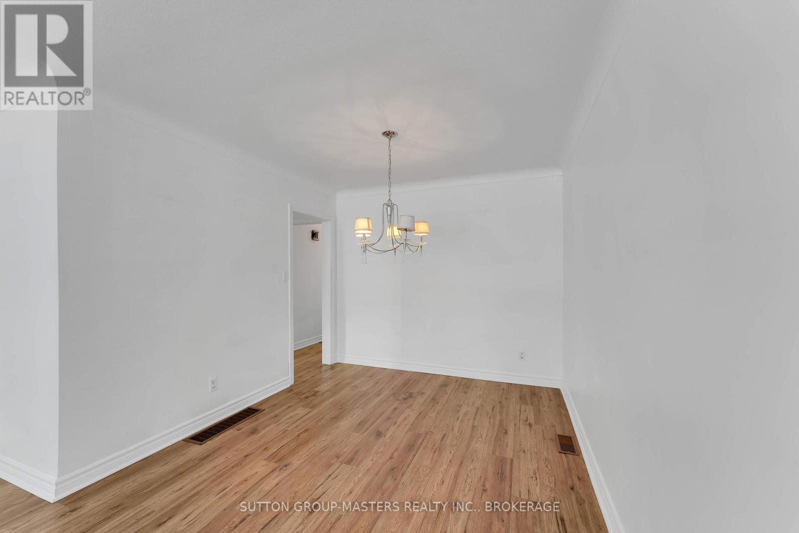 40 Crescent Drive, Kingston, Ontario  K7M 4J5 - Photo 10 - X12375223