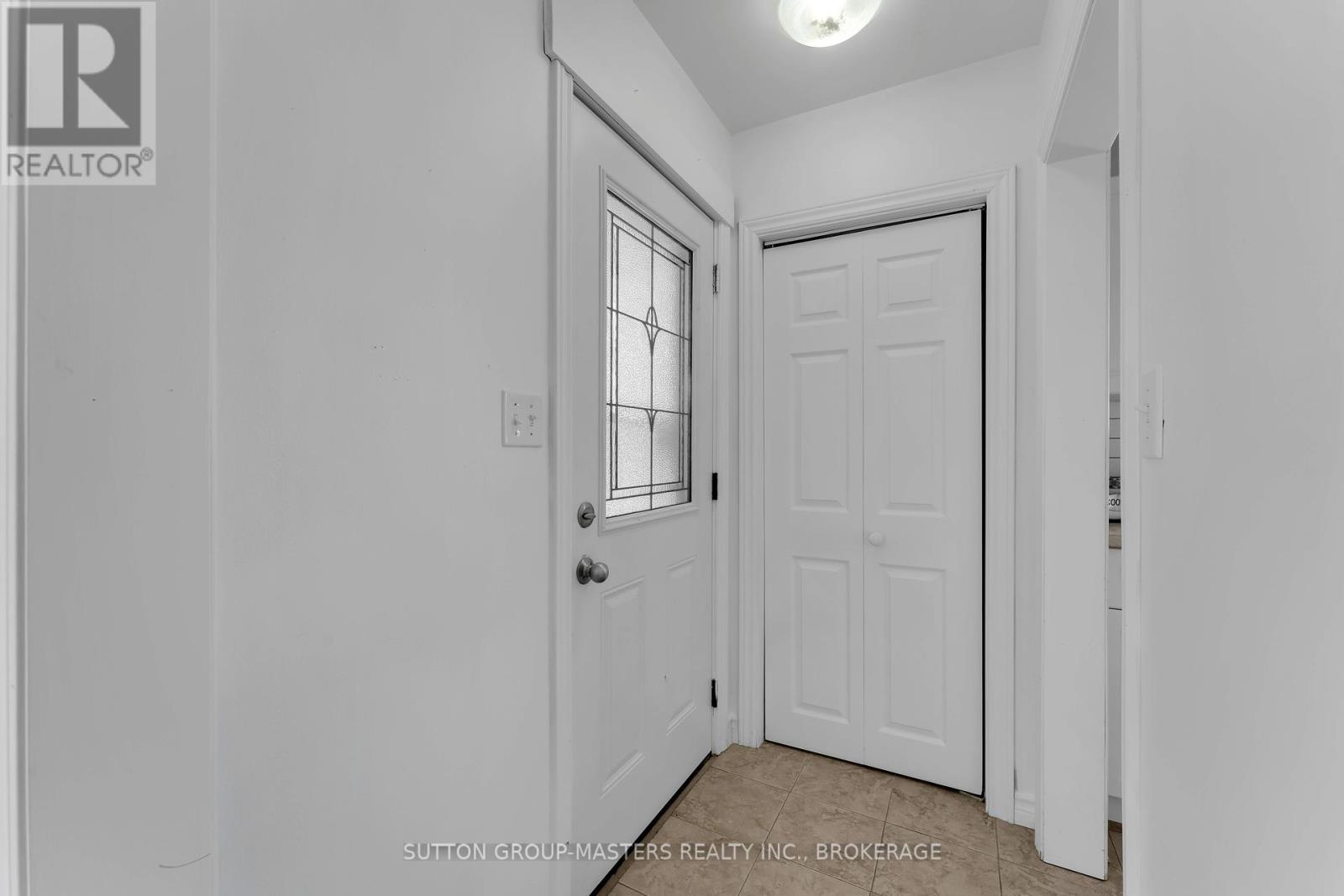 40 Crescent Drive, Kingston, Ontario  K7M 4J5 - Photo 3 - X12375223