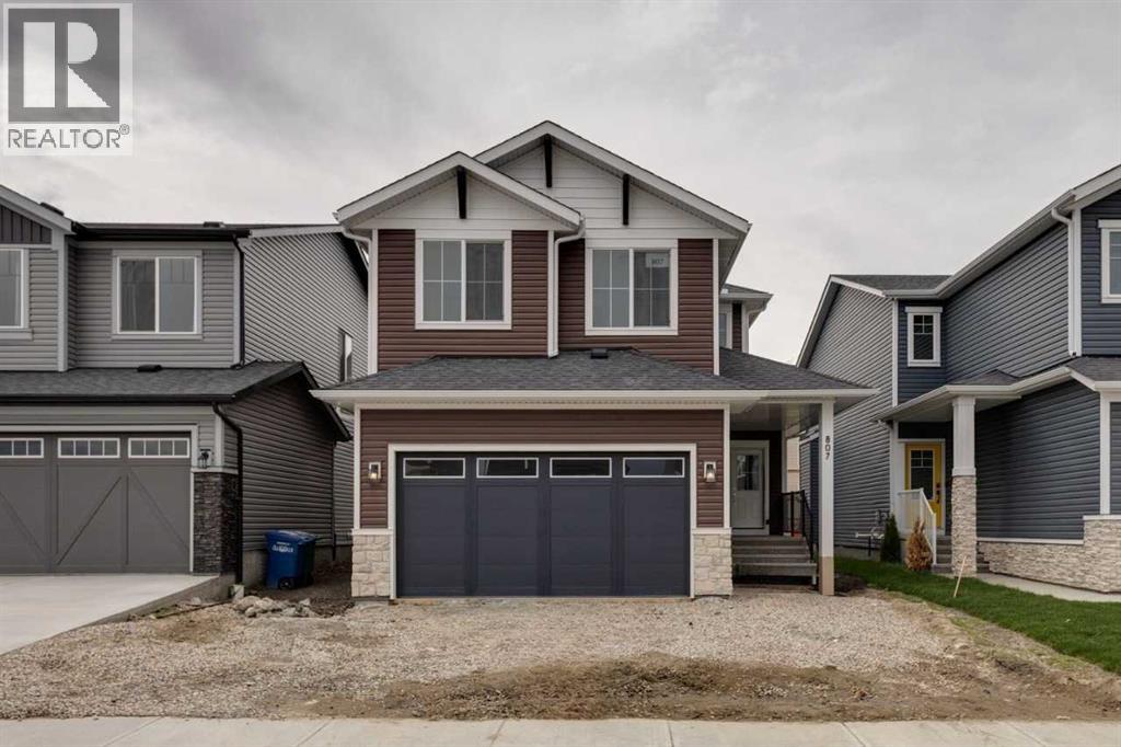 Property at 807 Bayview Terrace SW image 1