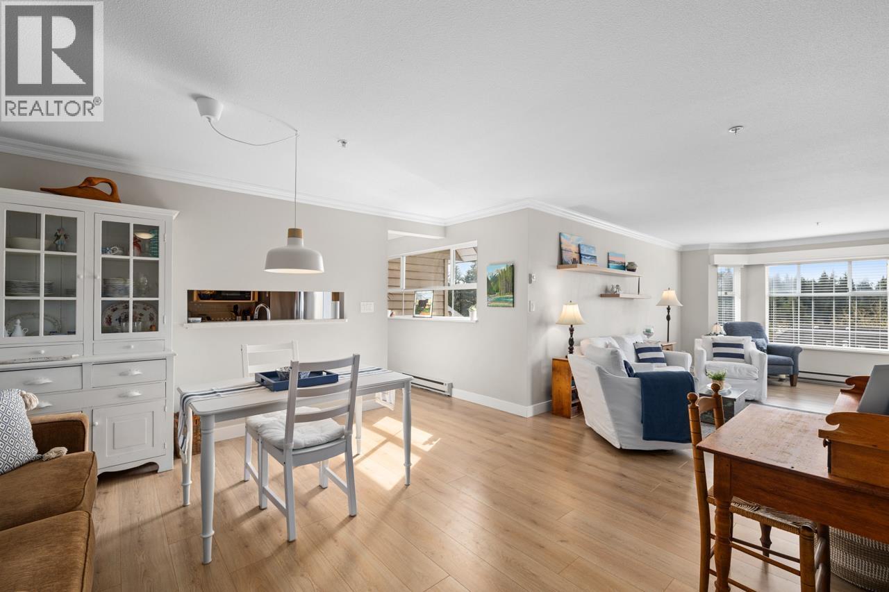 Property at 610 1000 BOWRON COURT image 1
