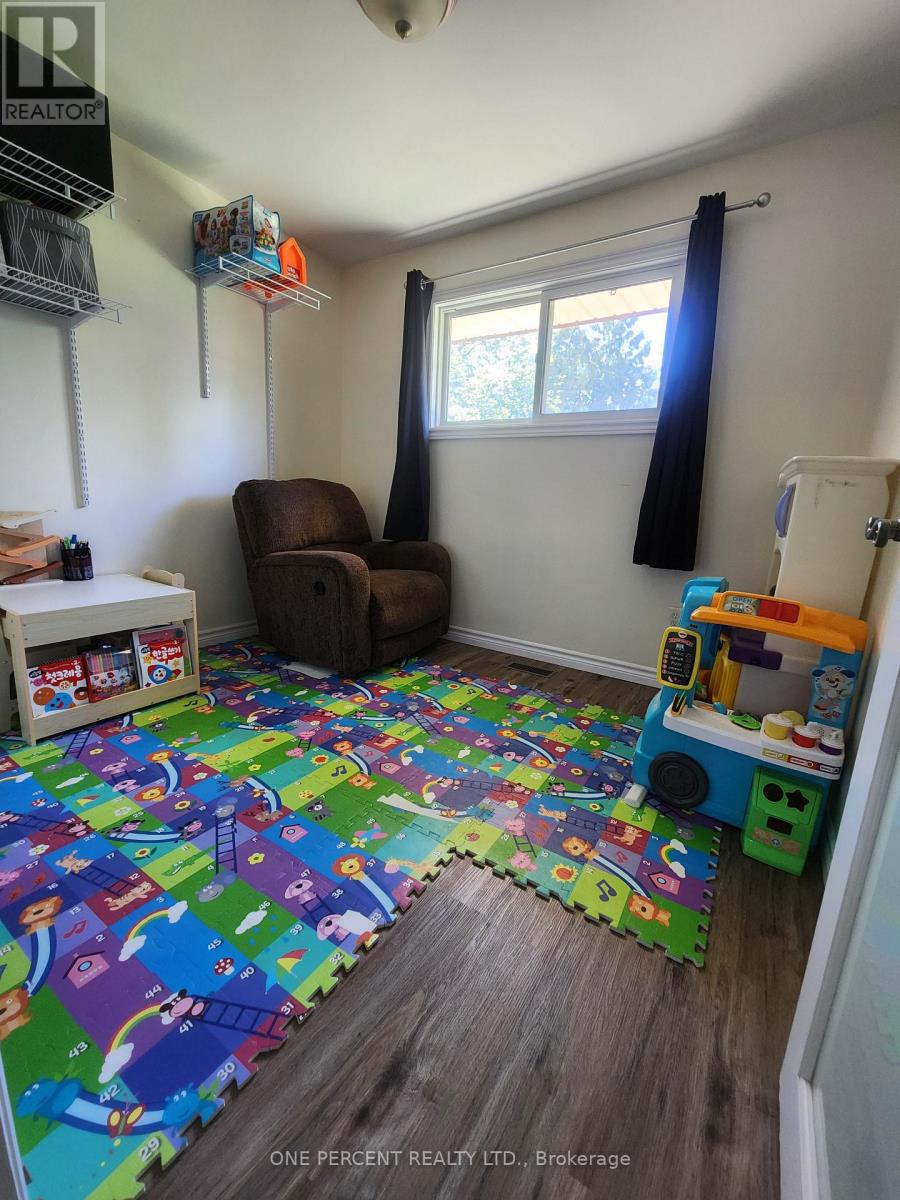 25 Hawkesbury Avenue, London East (East D), Ontario  N5V 2J9 - Photo 13 - X12282115