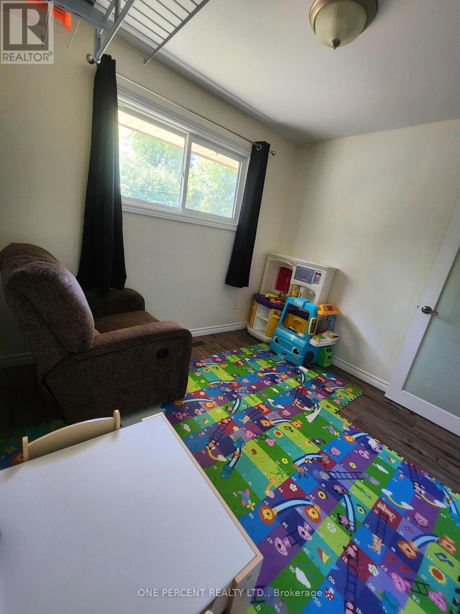 25 Hawkesbury Avenue, London East (East D), Ontario  N5V 2J9 - Photo 15 - X12282115