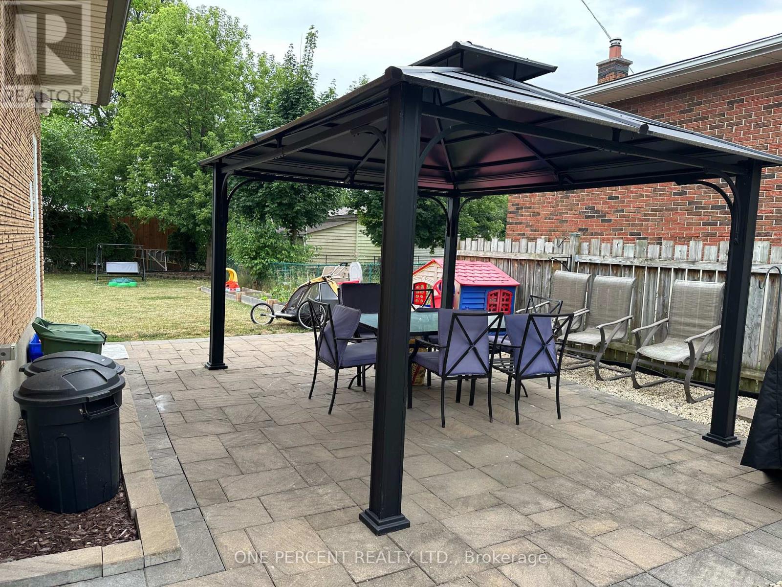25 Hawkesbury Avenue, London East (East D), Ontario  N5V 2J9 - Photo 2 - X12282115