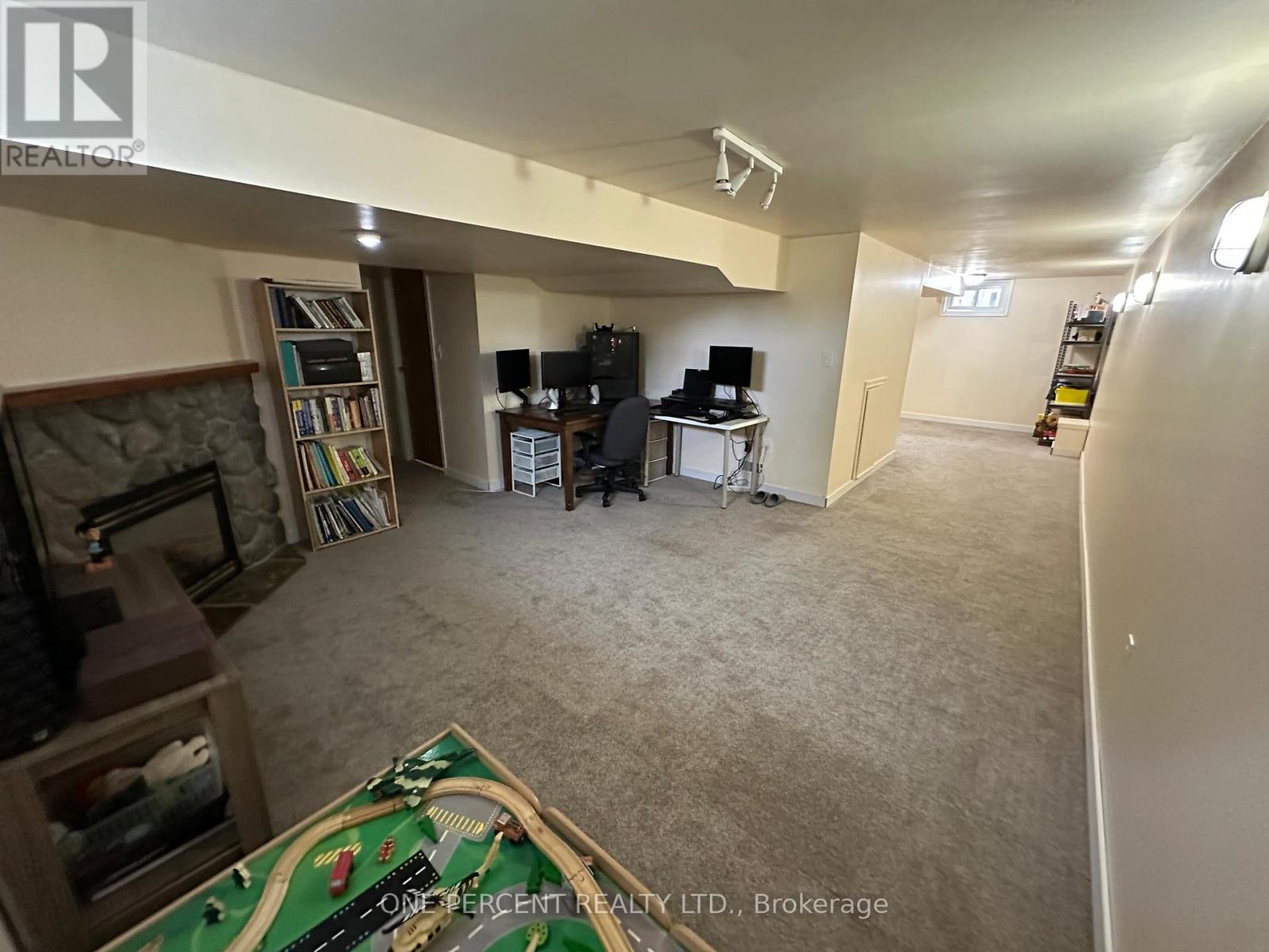 25 Hawkesbury Avenue, London East (East D), Ontario  N5V 2J9 - Photo 23 - X12282115