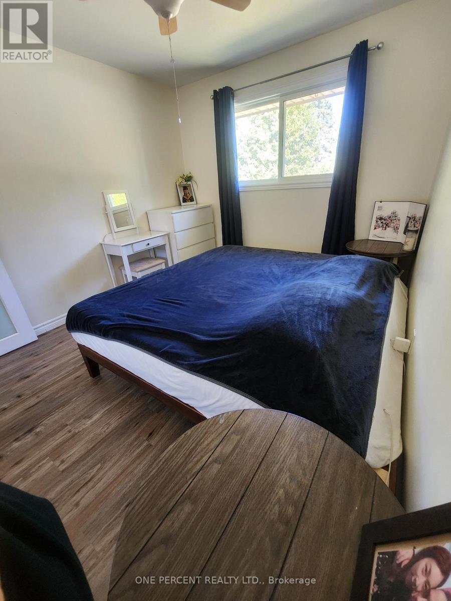 25 Hawkesbury Avenue, London East (East D), Ontario  N5V 2J9 - Photo 9 - X12282115