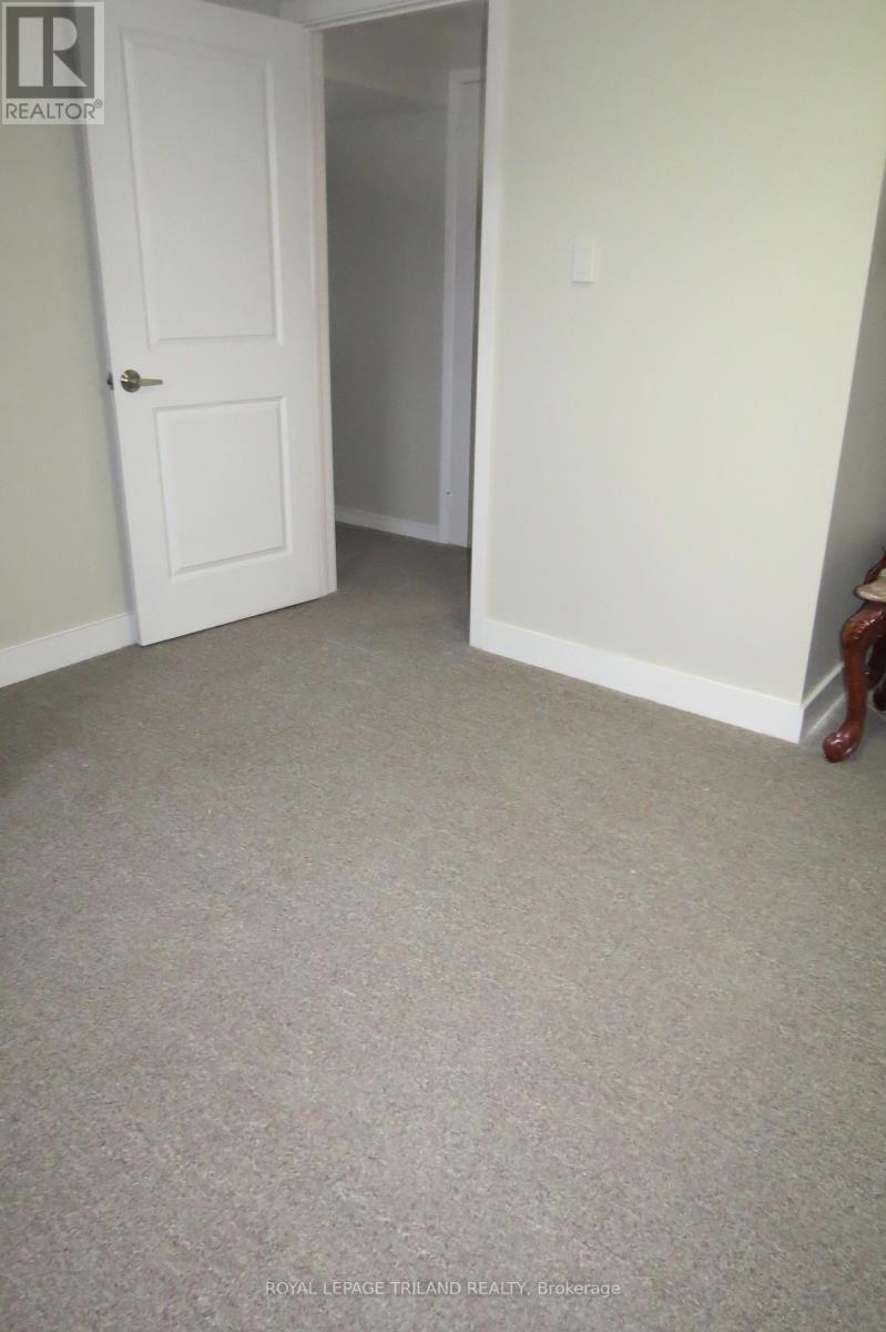 Lower - 76 Ardsley Road, London North, Ontario  N6G 3W4 - Photo 13 - X12375217